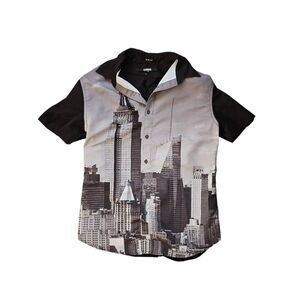 y2k monochrome nyc skyline button down
